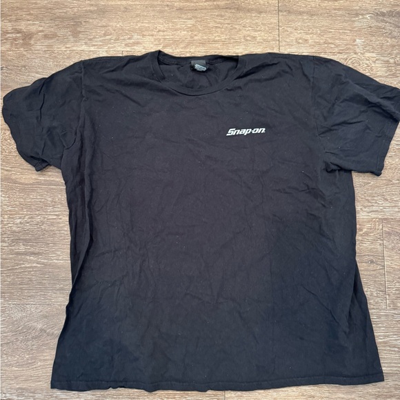 Gently Used Snap On Men’s Tshirt - Picture 2 of 4